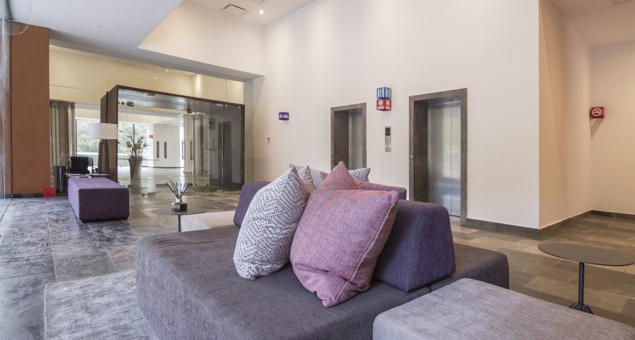 lobby4